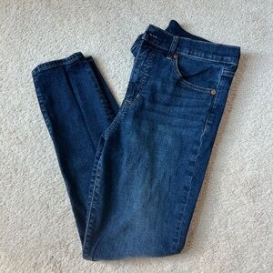 Like new high rise skinny Gap jeans